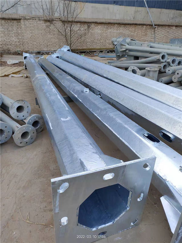 不喷塑监控杆红绿灯杆 (1)