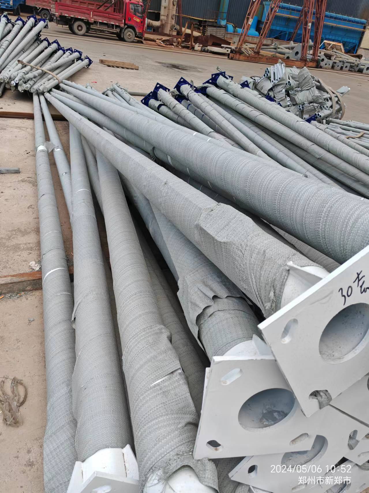 路杆灯和太阳能路杆灯